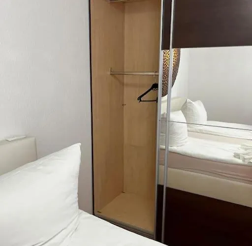 Appartement Aparment In Popular Neighborhood Keulen