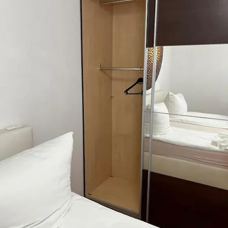 Apartmán Aparment In Popular Neighborhood Kolín nad Rýnem