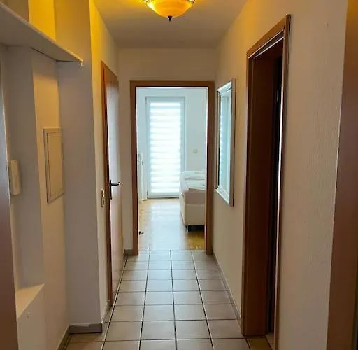 Aparment In Popular Neighborhood *