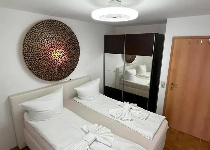 Aparment In Popular Neighborhood *